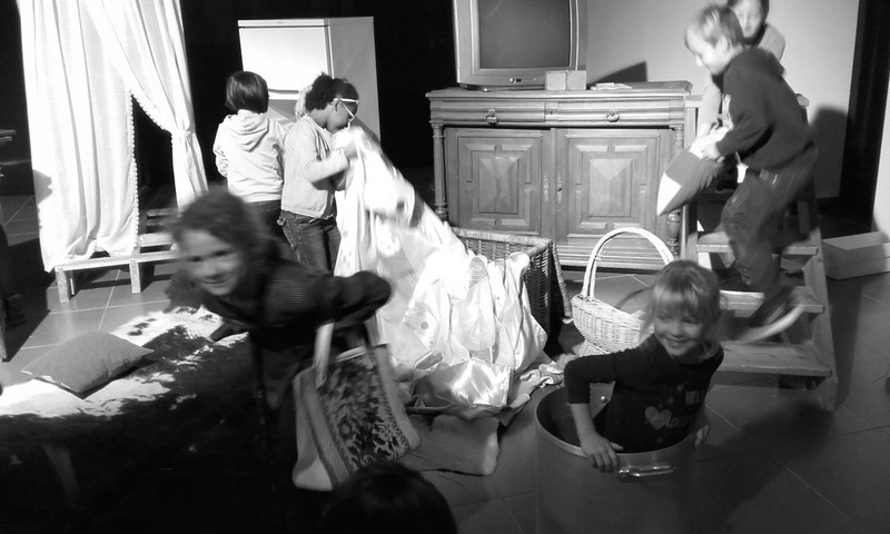 studio0009 studio0009