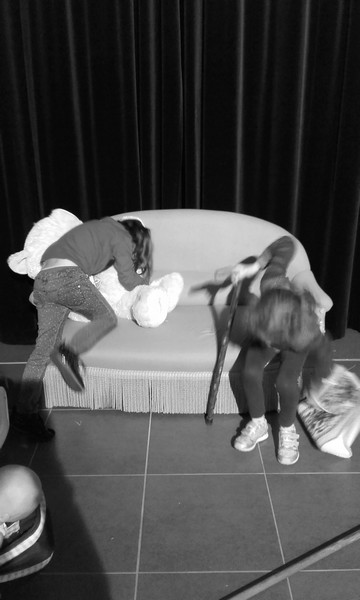 studio0012 studio0012